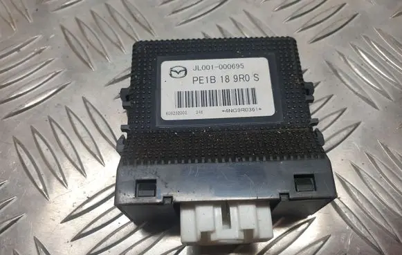 Mazda CX-3 Other control units/modules JL001000695 PE1B189R0S