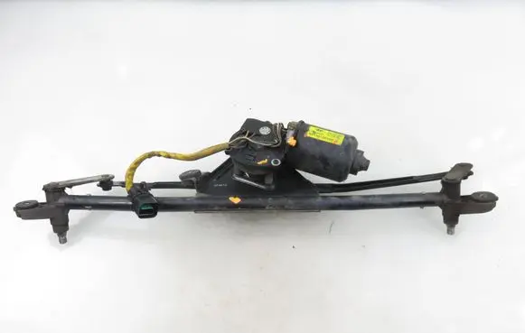 Hyundai Santa Fe Front wiper linkage 9811026100