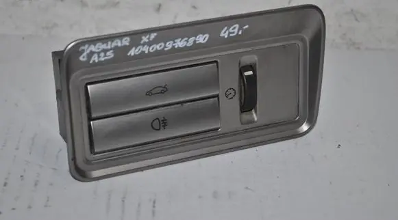 Jaguar XF Tailgate opening switch 10400976890