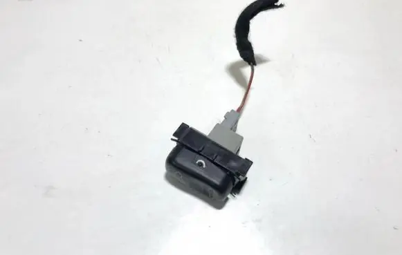 Mercedes-Benz E W210 Alarm switch 2108201710 501593