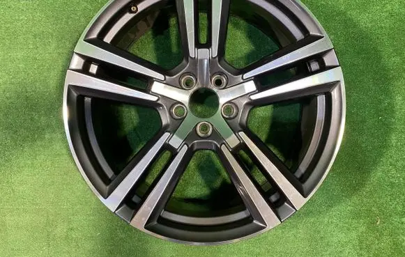 R20 alloy rim