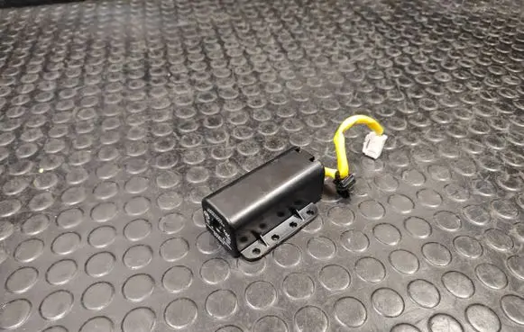 Passenger airbag on/off switch