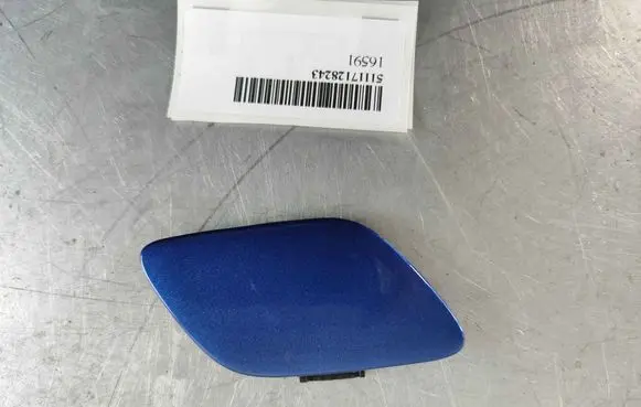 BMW 3 E90 E91 Front tow hook cap/cover 51117128243