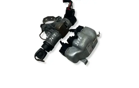 Volkswagen Golf VII Steering wheel lock 5Q0905861 6R0905851