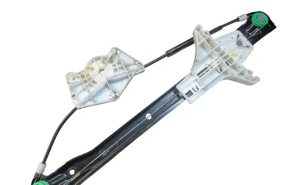 Volkswagen Golf Plus Rear window lifting mechanism without motor 