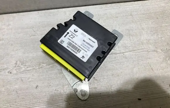 Dacia Sandero III Airbag control unit/module 985102865R