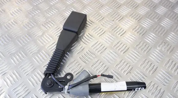 BMW X5 E70 Front seatbelt buckle 3065663