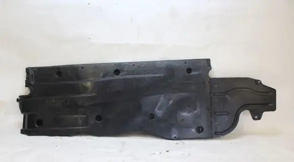 Seat Leon IV Engine splash shield/under tray 5WA825201E5745773