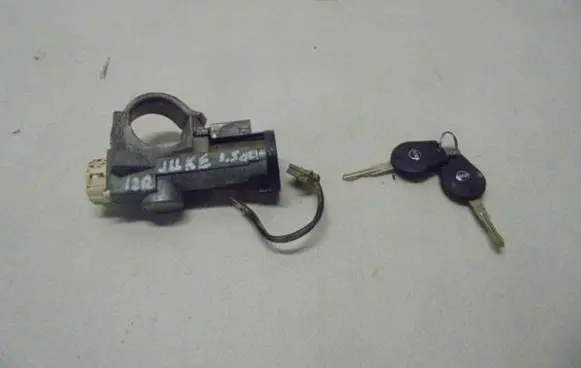 Nissan Juke I F15 Ignition lock