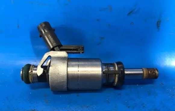 Audi A3 S3 8V Fuel injector 06L906036K