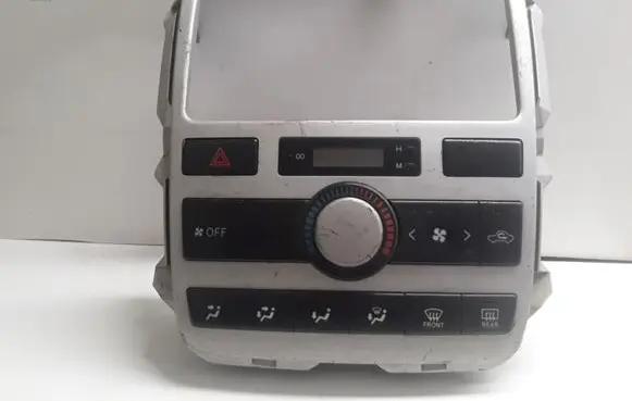 Toyota Avensis Verso Climate control unit NOCODE
