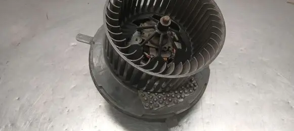 Volkswagen Golf VI Heater fan/blower 3C0907521F