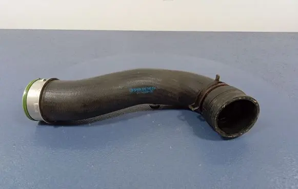 Volkswagen Phaeton Air intake hose/pipe 3D0145834AA