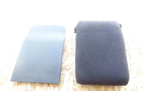 Honda FR-V Rear seat armrest 