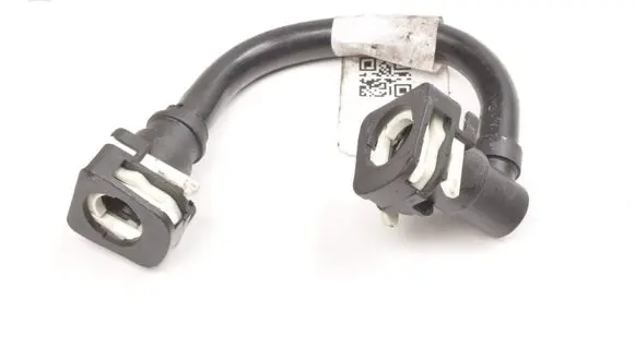 Volvo XC40 Fuel line pipe 32242691