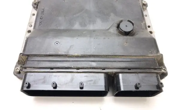 Toyota Avensis T270 Engine control unit/module ECU 89661-05D50