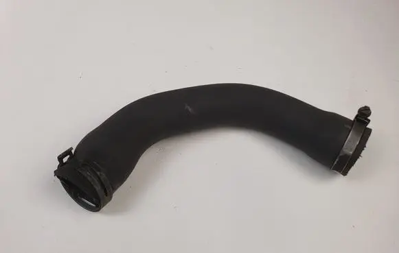 Intercooler hose/pipe