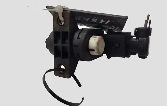 Opel Insignia A Turbo solenoid valve 55566051
