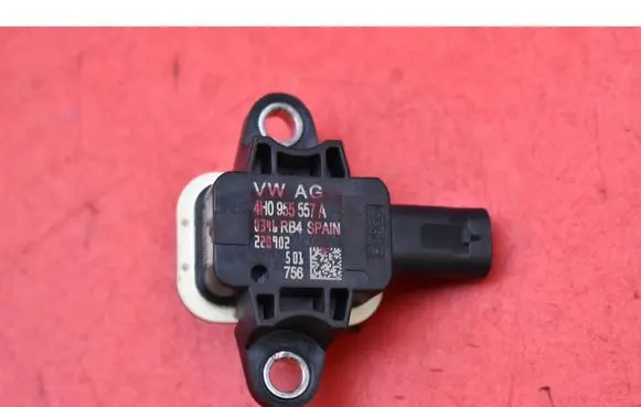 Skoda Fabia Mk1 (6Y) Sensor 4H0955557A