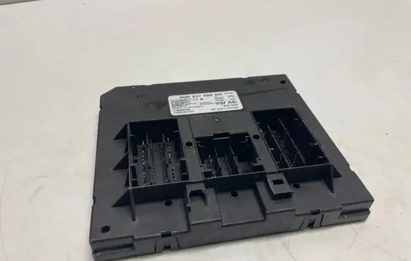 Volkswagen PASSAT B8 Comfort/convenience module 5Q0937086BD