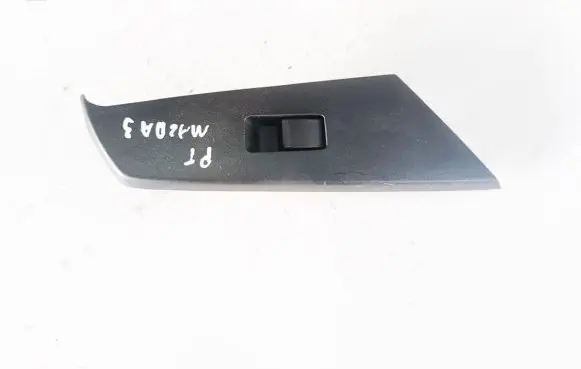 Mazda 3 II Electric window control switch bbm266370
