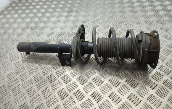 Volkswagen Golf VII Front shock absorber/damper 5Q0413023