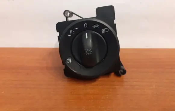 Mercedes-Benz Sprinter W906 Light switch A9065450504 10328