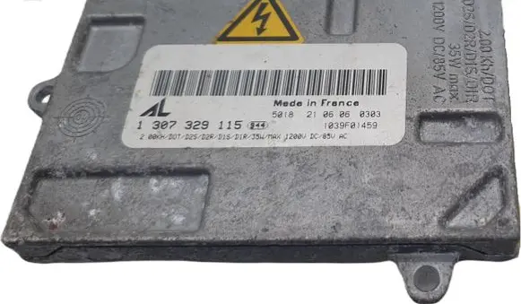 Audi A3 S3 8P Headlight ballast module Xenon 1307329115 1039F01459 1035500015