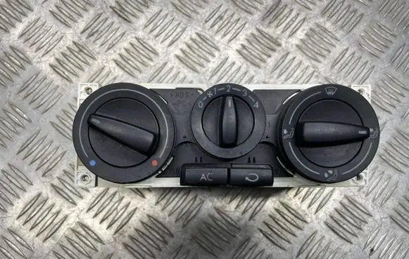 Volkswagen Golf IV Climate control/heater control trim 1J0820045F 901511210000 657837L12