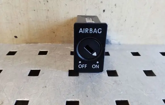 Audi TT TTS Mk2 Passenger airbag on/off switch 5P0919237C