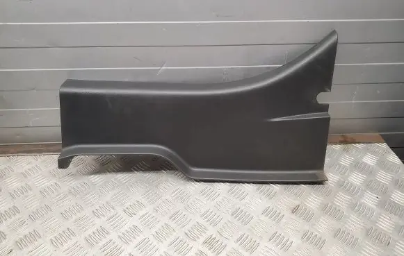 Dodge RAM (C) pillar trim 1EB81TRMAA 1EB81XDVAA