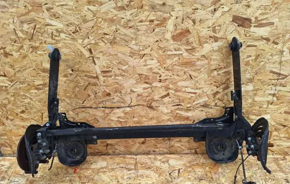 Renault Trafic III (X82) Rear axle beam 
