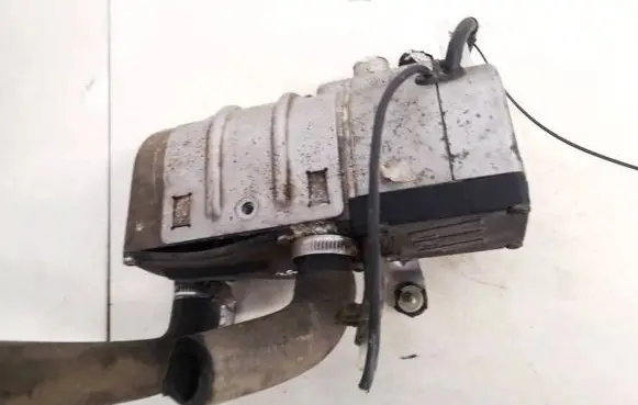 Mitsubishi Pajero Auxiliary pre-heater (Webasto) e1021075