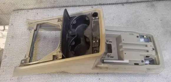 Volvo XC90 Cup holder front 30643837