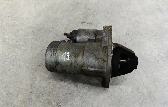 Opel Astra J Starter motor 8980147432