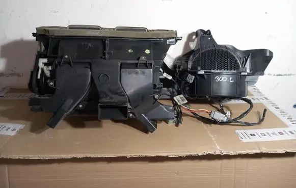 Chrysler 300 - 300C Interior heater climate box assembly KOMPLETA