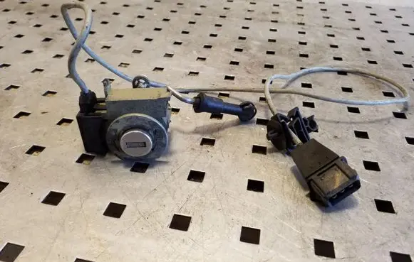 Audi A3 S3 8L Coupe door lock (next to the handle) 