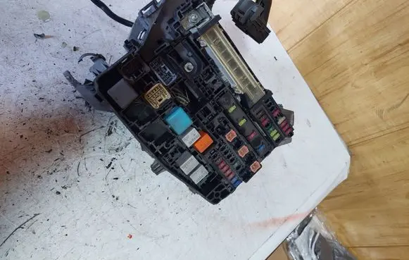 Toyota Auris 150 Fuse box set