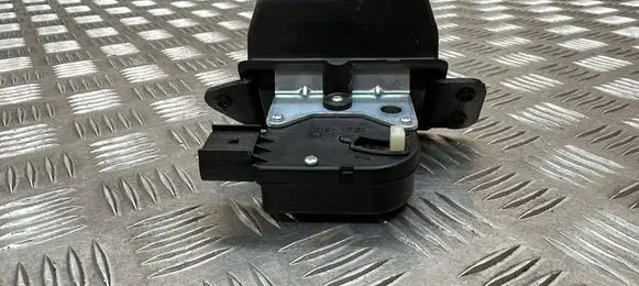 Hyundai i40 Tailgate/trunk/boot lock/catch/latch 812303Z000