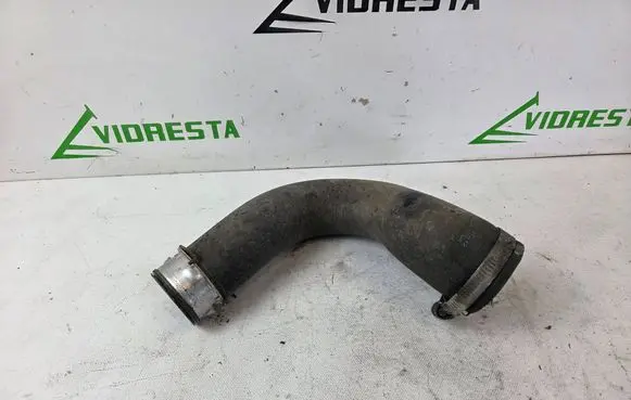 Audi Q7 4L Intercooler hose/pipe 7P0145738D