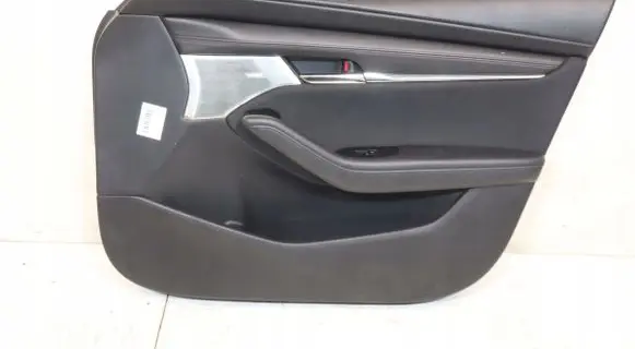 Mazda 3 Front door card panel trim BEPT68420H