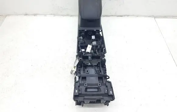 Ford Escape IV Center console LJ6BS045A06 LJ6BS045A06LF3ZHE 3F505121NAF