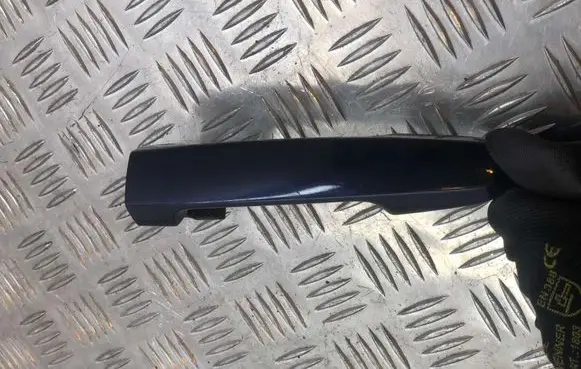 Toyota Corolla Verso AR10 Front door exterior handle
