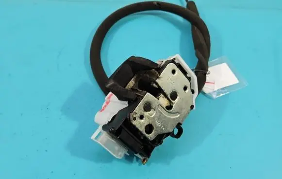 Opel Combo D Rear door lock IMPRK1391566