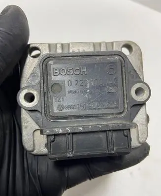 Volkswagen Golf II Ignition amplifier control unit 191905351A 0222100142