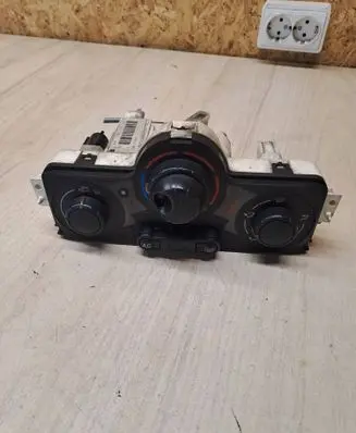 Renault Megane II Climate control unit 69420001