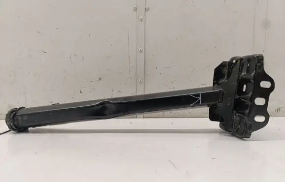 Opel Astra L Radiator mount bracket 