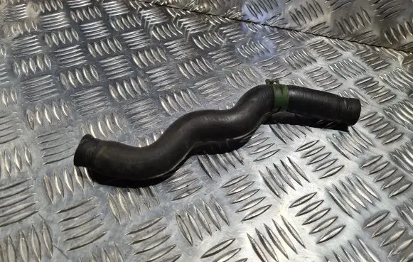 Volkswagen PASSAT B3 Engine coolant pipe/hose 191819373H