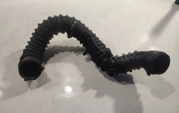 Renault Trafic II (X83) Intercooler hose/pipe 8200607746 93858731