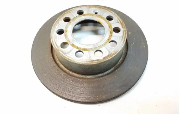 Volkswagen Jetta VI Rear brake disc